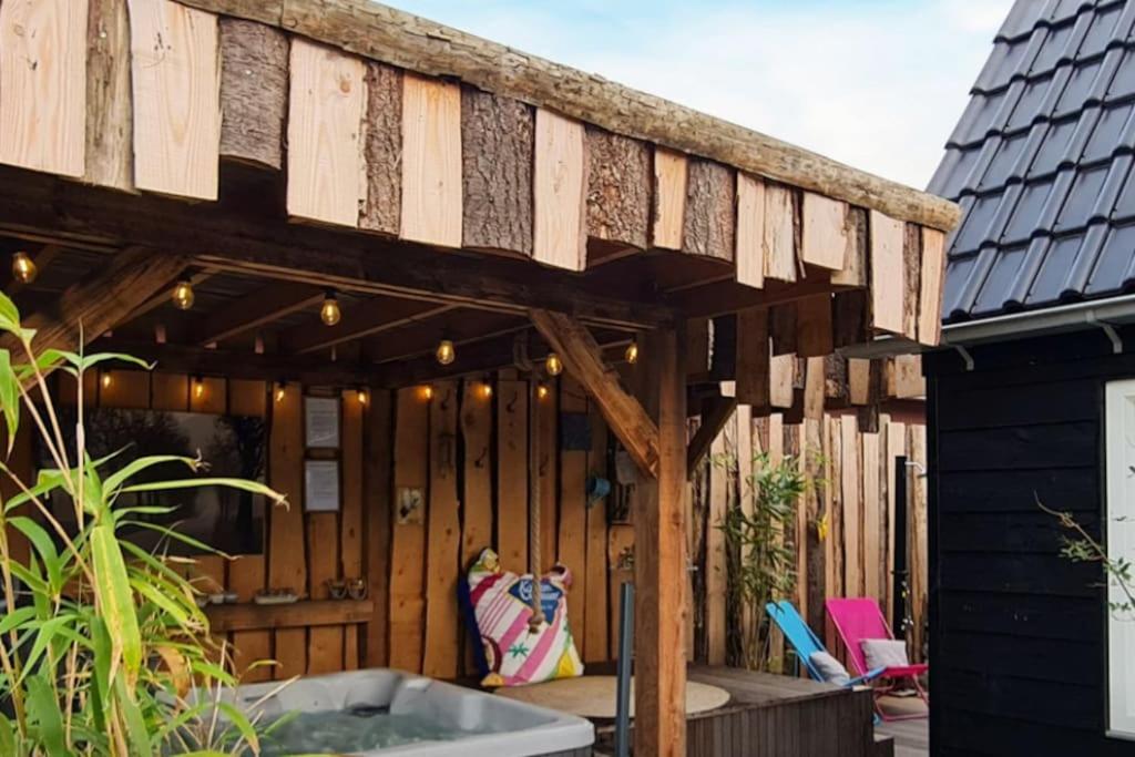 Wellness Chalet Met Jacuzzi, Sauna, Omheinde Tuin, Синт Аналанд Екстериор снимка