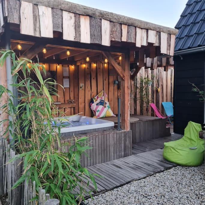 Wellness Chalet Met Jacuzzi, Sauna, Omheinde Tuin, Синт Аналанд Екстериор снимка